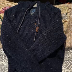 Men’s prana 100% wool hooded sweater